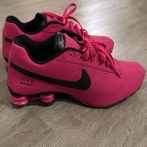 Nike Shox, 6Y, never worn